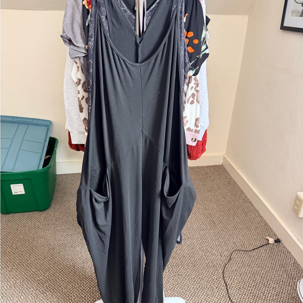 Black Sleeveless Jumpsuit with Pockets